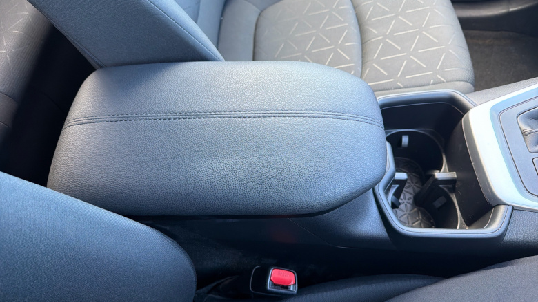 Toyota RAV4 2.5 VVT-i Hybrid Design 5dr CVT 2WD Hybrid Estate